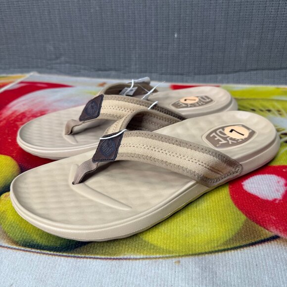 Hey Dude Mens 7 Taupe Flip Flops - Picture 2 of 8